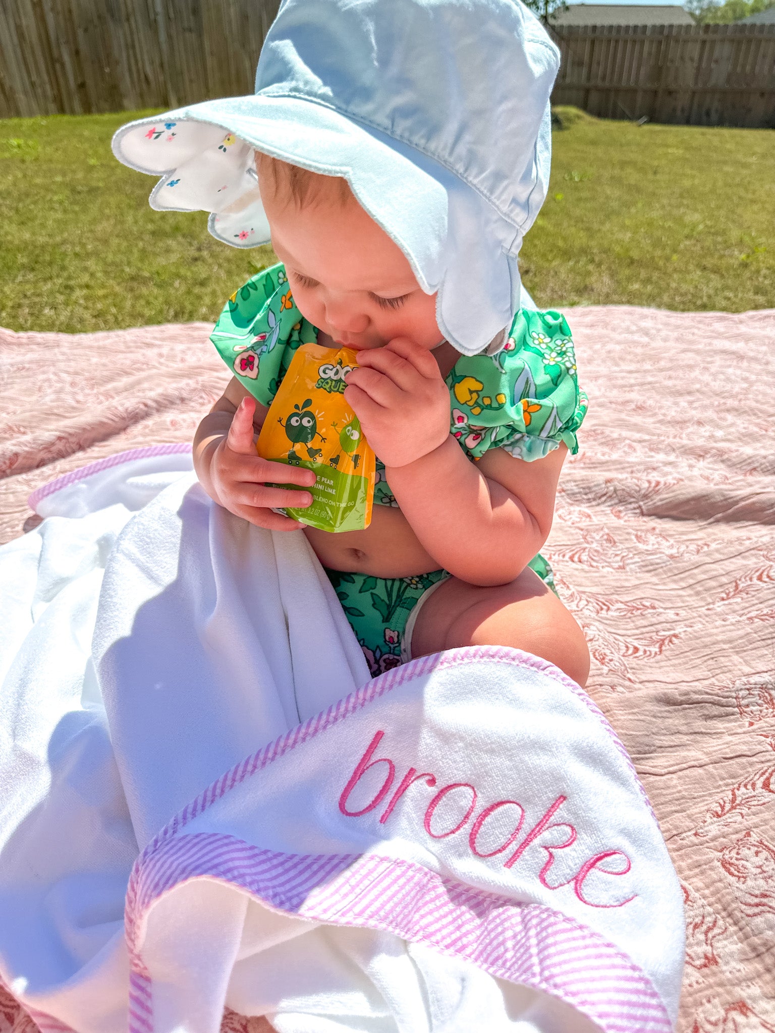 SEERSUCKER HOODED TOWEL