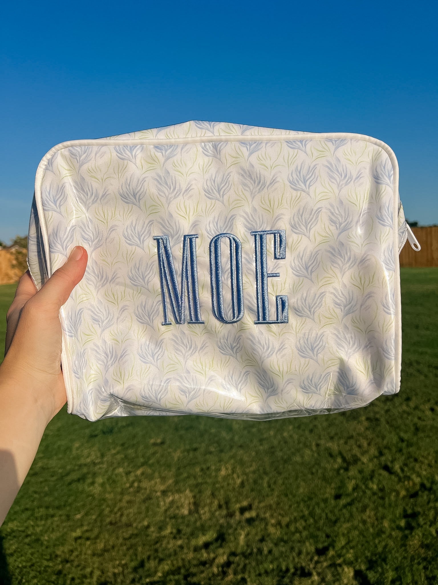 WIPEABLE ZIPPER POUCH