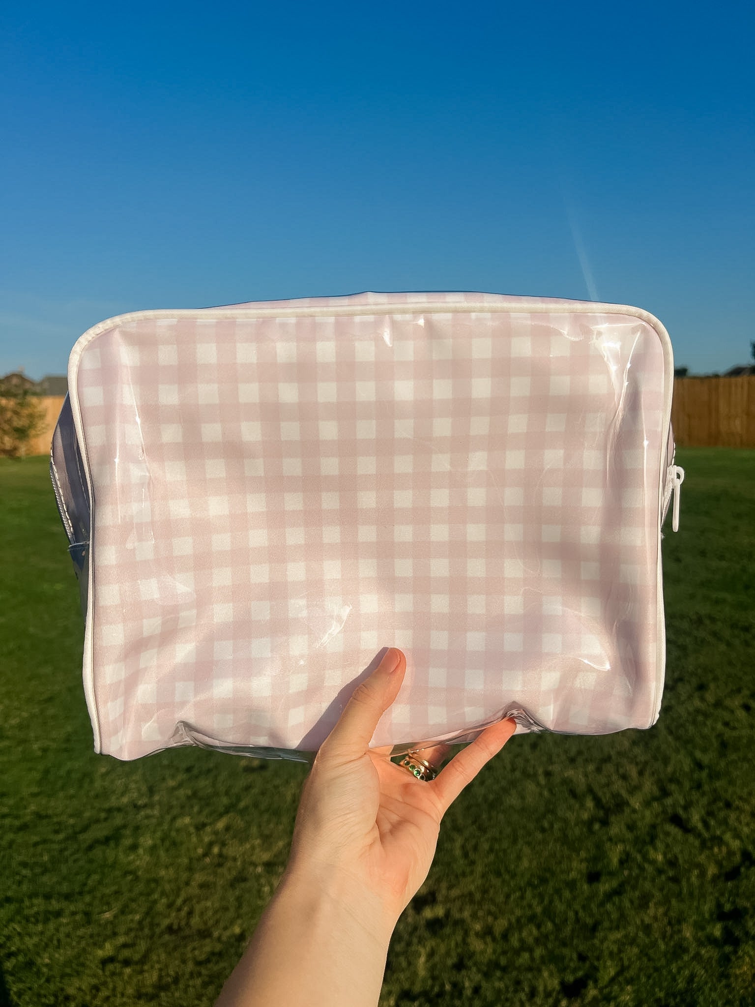 WIPEABLE ZIPPER POUCH