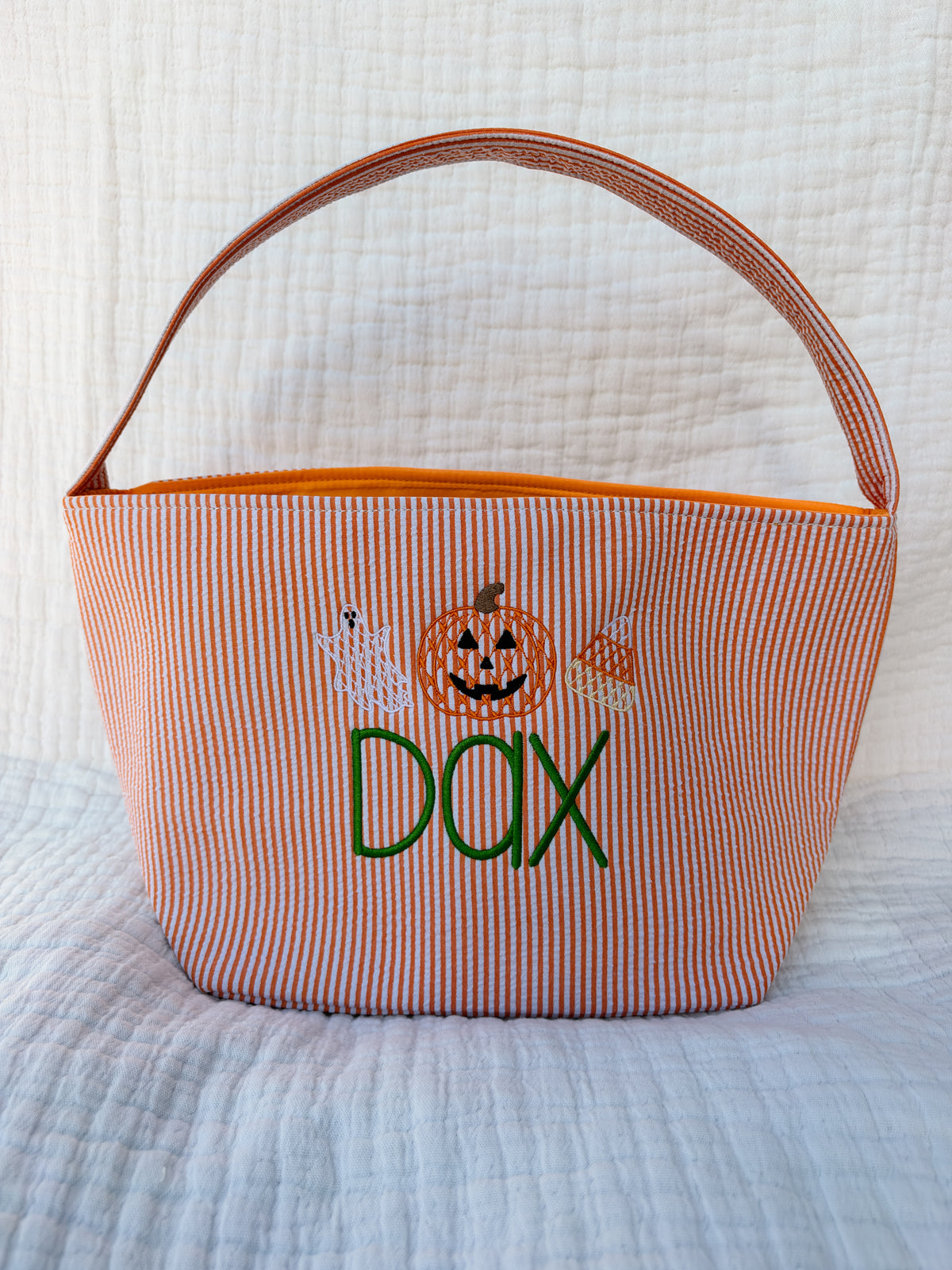 HALLOWEEN CANDY BASKET