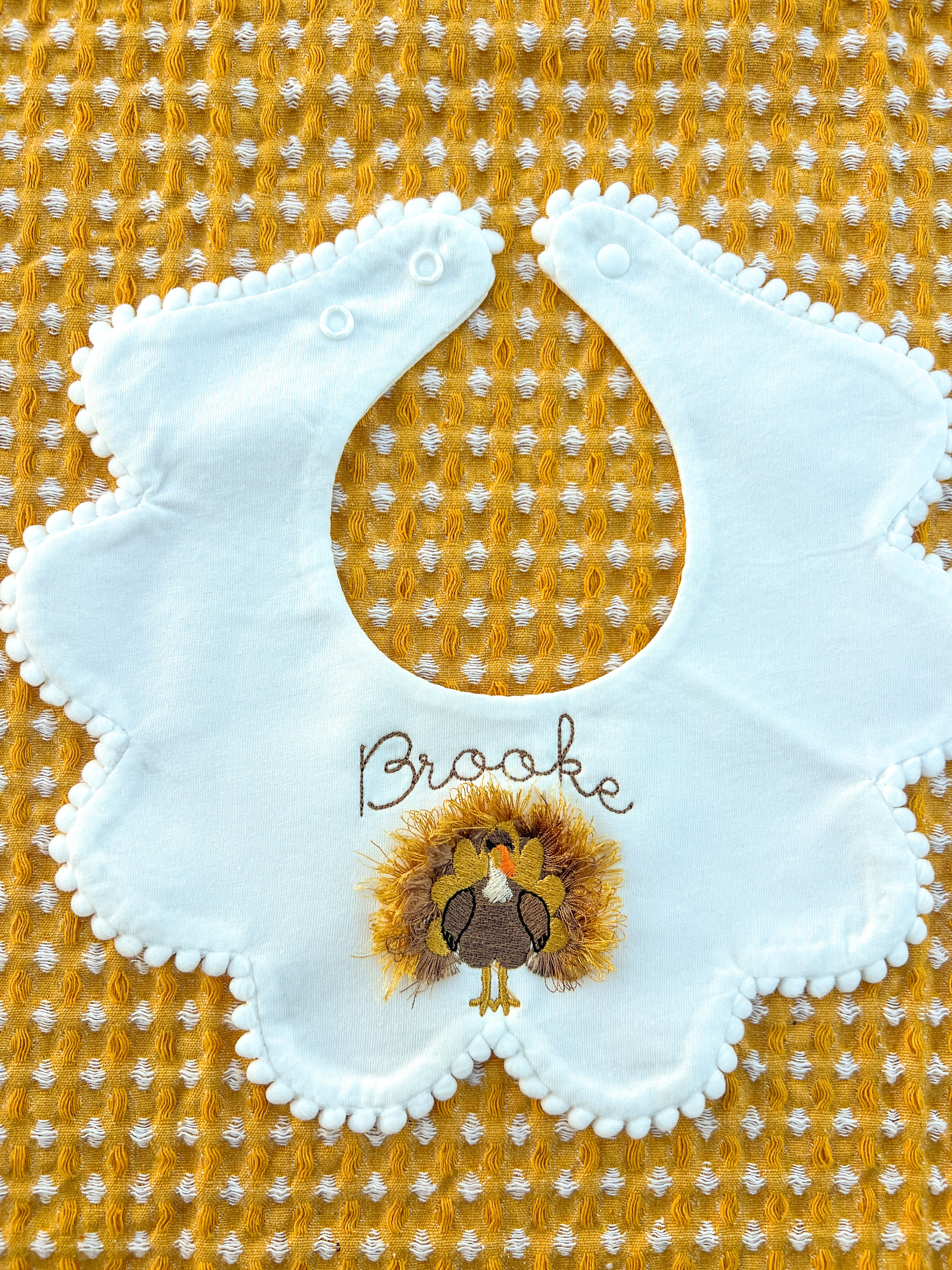 SCALLOPED BIB