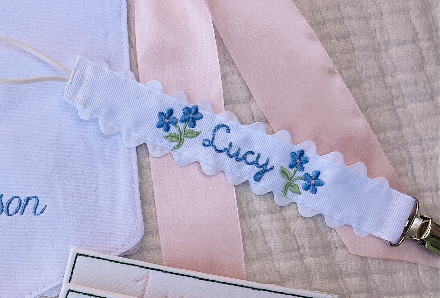 PACIFIER CLIP